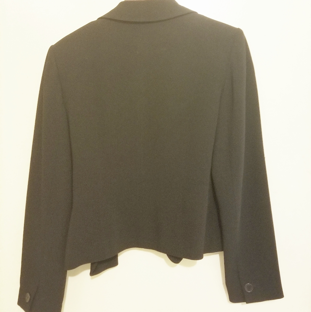 ANN TAYLOR CLASSIC BLACK 4 BUTTON BLAZER - Picture 2 of 4